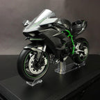 Black Ninja H2R scale motorcycle with smoke effects, throttle control and synchronized engine sounds