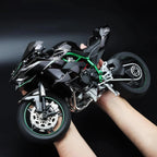 Black die-cast Ninja H2R 1:6 superbike with smoke effects and ABS components for collectors
