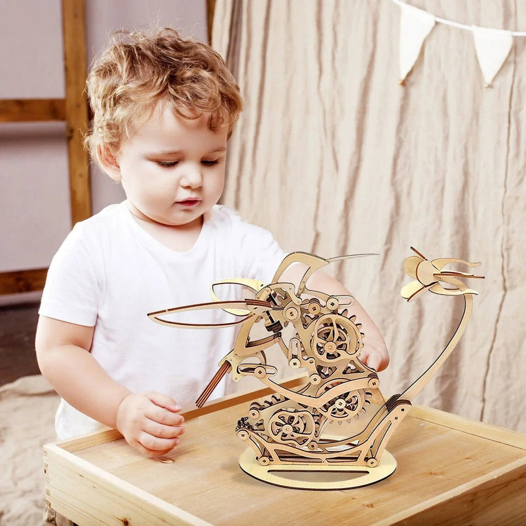 Kinetic Hummingbird Sculpture - 3D Wooden Mechanical Puzzle Kit