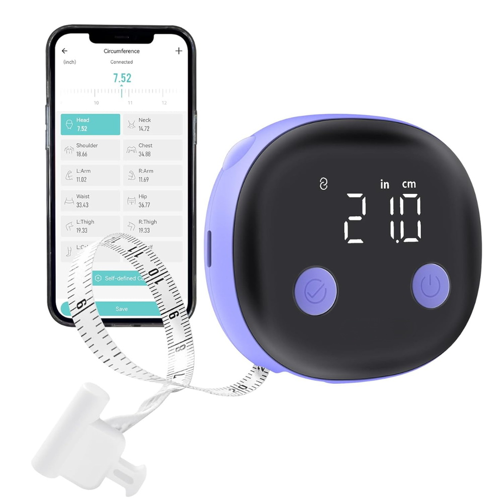 Lila digitales HelioSmart Körpermaßband neben der Mess-App auf einem Smartphone