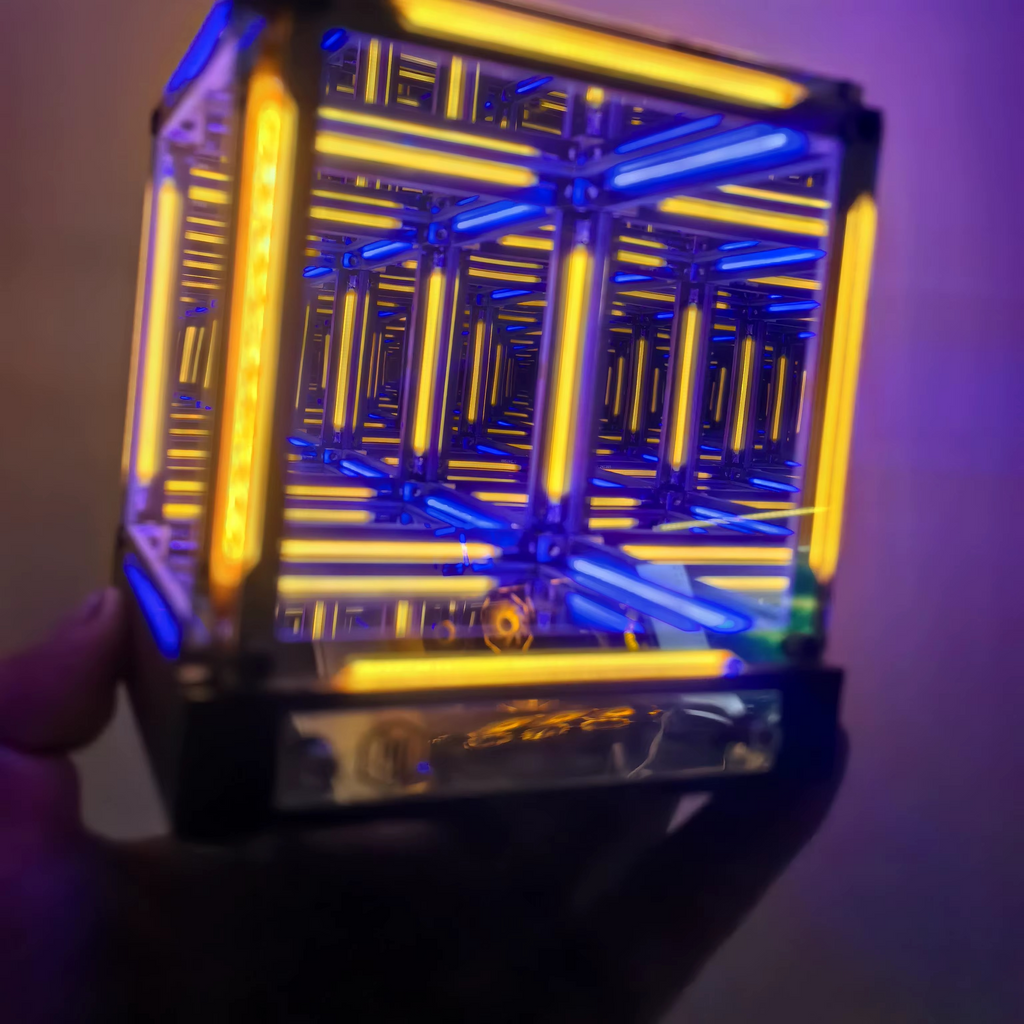 Infinity Mirror Cube LED