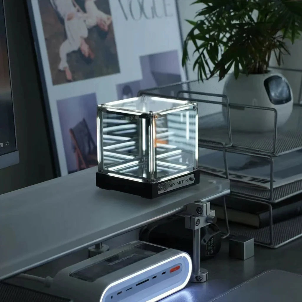 Infinity Mirror Cube LED