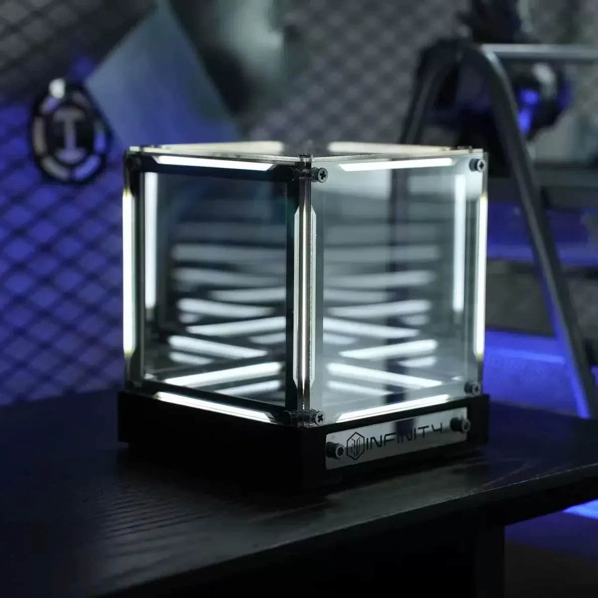 Infinity Mirror Cube LED