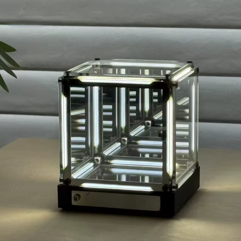 Infinity Mirror Cube LED