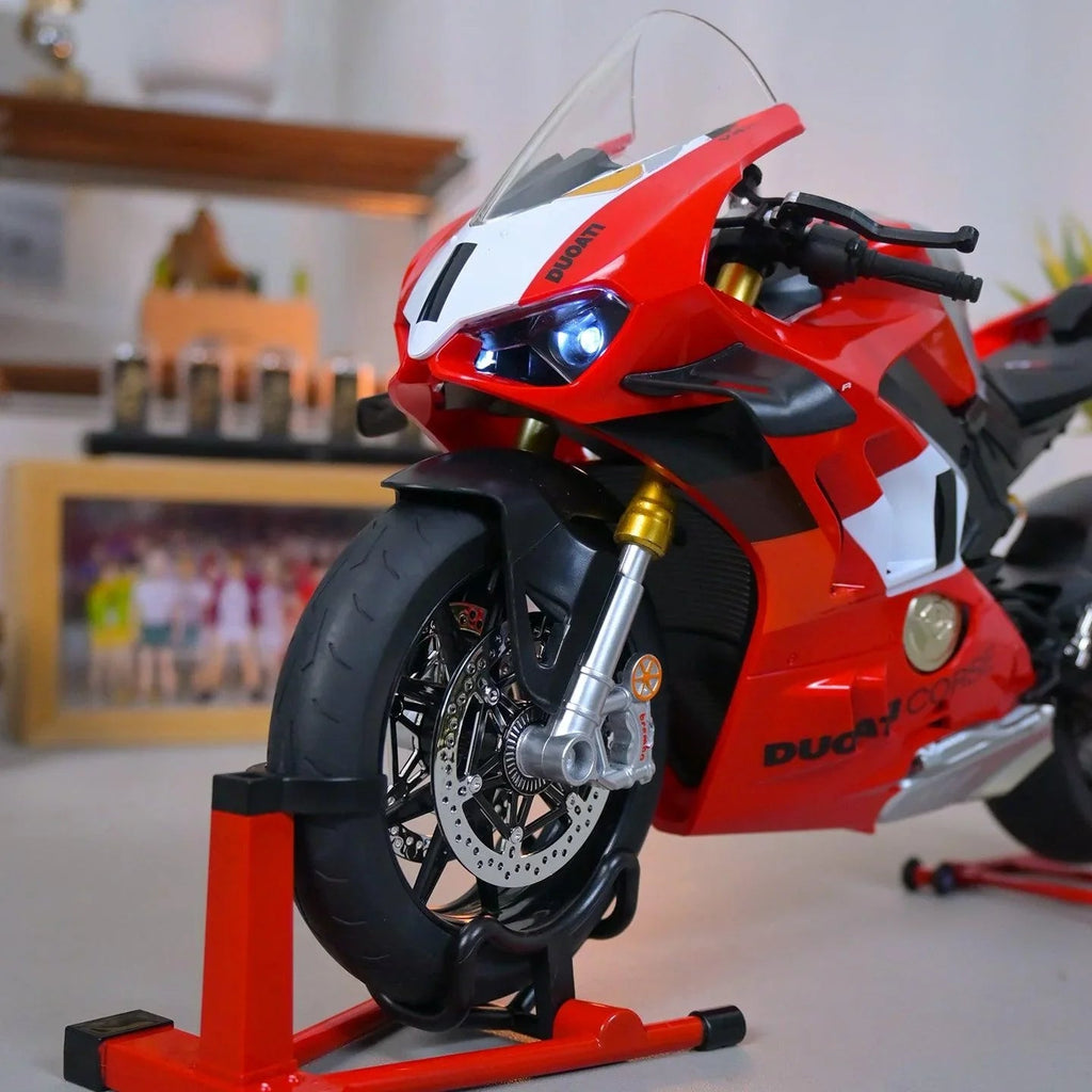 1:6 Ducati Panigale V4R Diecast Alloy Model
