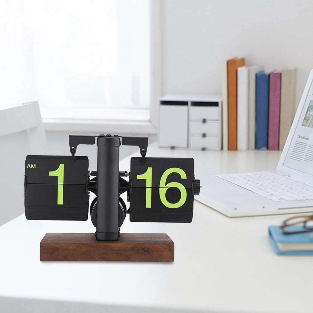 Retro Flip Down Clock with Automatic Rotating