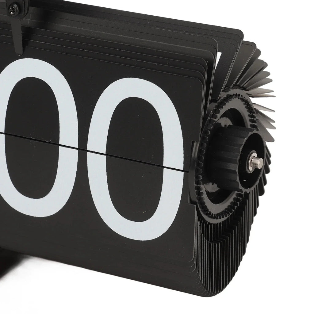 Retro Flip Down Clock with Automatic Rotating